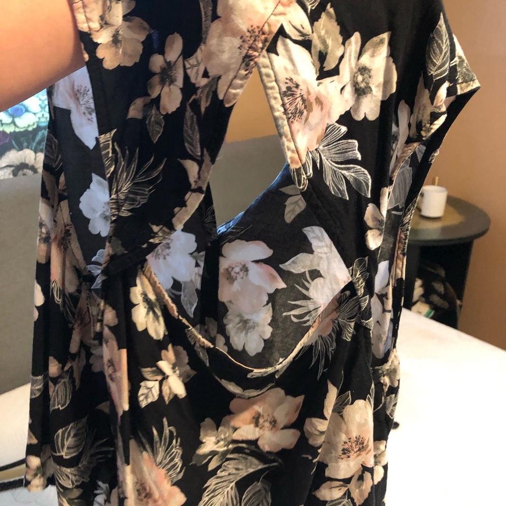 Cropped button down tank